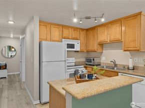 20318 Bothell Everett Hwy A101, Bothell WA 98012