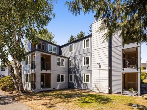 20318 Bothell Everett Hwy A101, Bothell WA 98012
