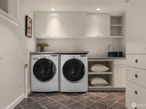1915 35th Avenue W, Seattle WA 98199