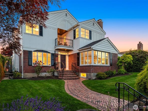 1915 35th Avenue W, Seattle WA 98199