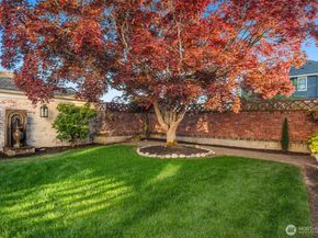 1915 35th Avenue W, Seattle WA 98199