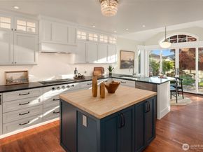 1915 35th Avenue W, Seattle WA 98199