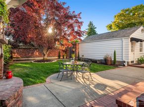 1915 35th Avenue W, Seattle WA 98199