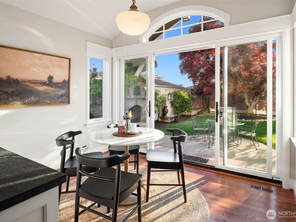 1915 35th Avenue W, Seattle WA 98199