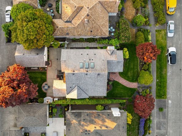 1915 35th Avenue W, Seattle WA 98199
