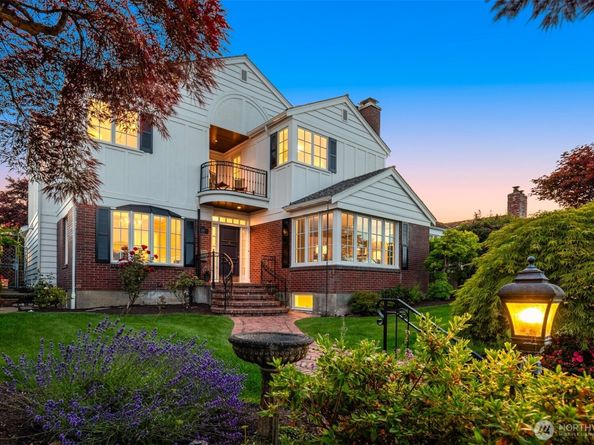 1915 35th Avenue W, Seattle WA 98199
