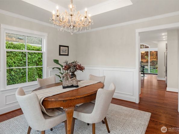 1915 35th Avenue W, Seattle WA 98199