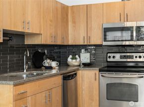 2015 Terry Avenue 313, Seattle WA 98121