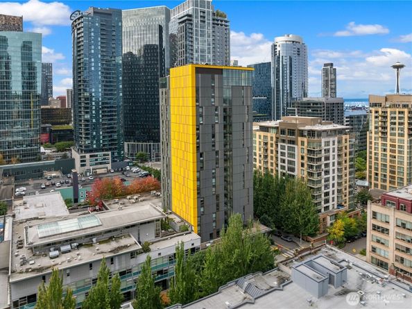 2015 Terry Avenue 313, Seattle WA 98121