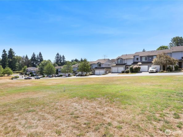 2711 SE 10th Street 1099, Renton WA 98058