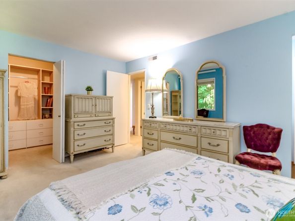 28313 Redondo Way S 304, Des Moines WA 98198