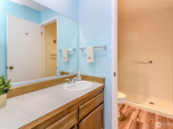 28313 Redondo Way S 304, Des Moines WA 98198