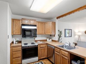 12840 SE 40th Court A4, Bellevue WA 98006