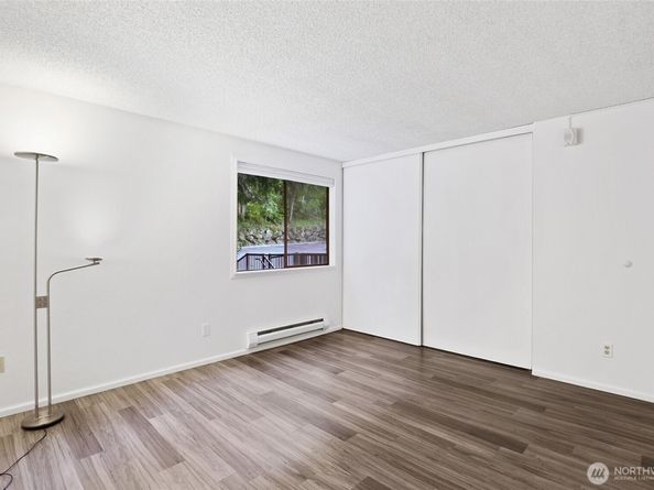 12742 NE 116th Lane J23, Kirkland WA 98034
