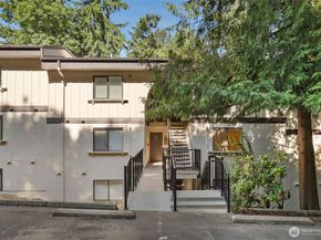 12742 NE 116th Lane J23, Kirkland WA 98034