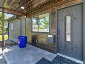 2117 NE 6th Place, Renton WA 98056