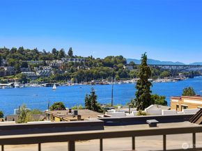 2035 Eastlake Avenue E 301, Seattle WA 98102