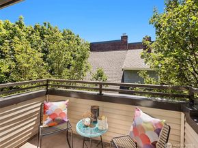 2035 Eastlake Avenue E 301, Seattle WA 98102