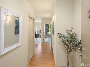 2035 Eastlake Avenue E 301, Seattle WA 98102