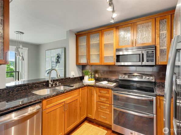 8980 Redmond Woodinville Road NE 101, Redmond WA 98052
