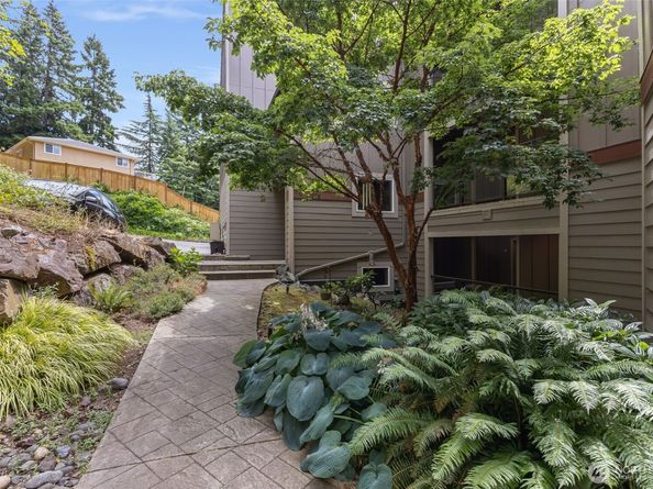 8980 Redmond Woodinville Road NE 101, Redmond WA 98052