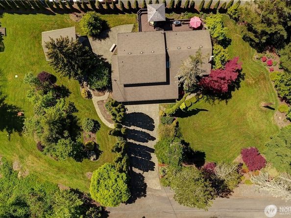 8 143rd Street SW, Lynnwood WA 98087