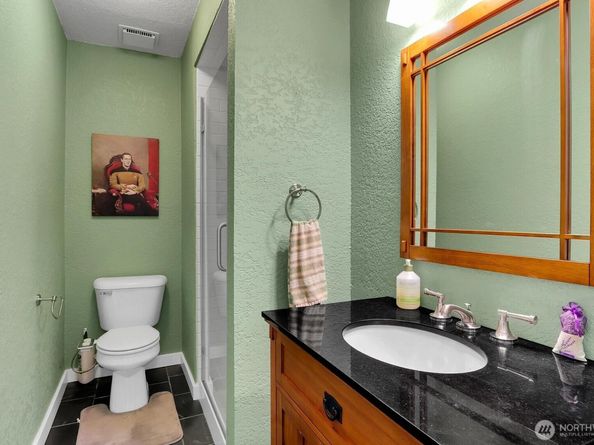 8 143rd Street SW, Lynnwood WA 98087