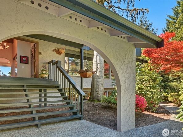 8 143rd Street SW, Lynnwood WA 98087