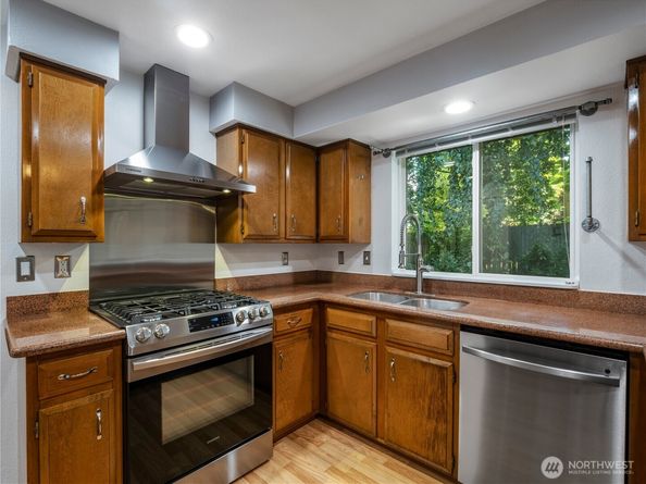 1908 SE 21st Place, Renton WA 98055
