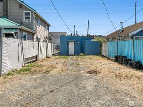 525 Central Avenue N, Kent WA 98032