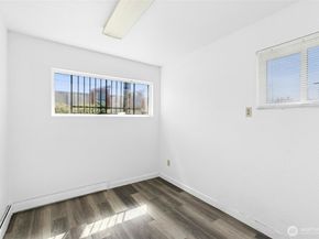 525 Central Avenue N, Kent WA 98032