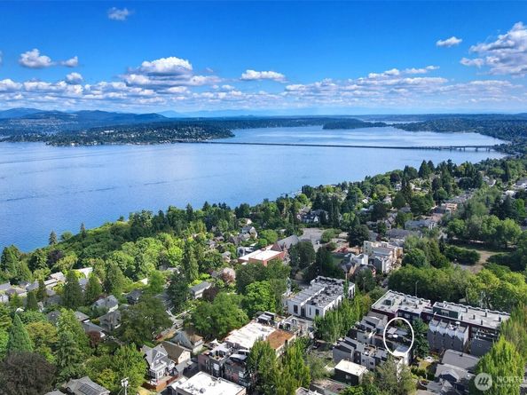 1117 34th Avenue B, Seattle WA 98122
