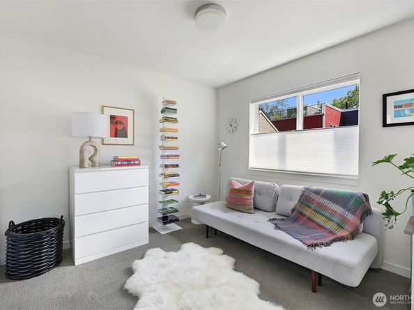 1117 34th Avenue B, Seattle WA 98122