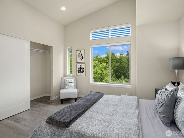 1910 Riva Lane NW, Issaquah WA 98027