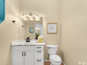 17524 214th Avenue NE, Woodinville WA 98077