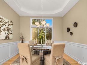 17524 214th Avenue NE, Woodinville WA 98077