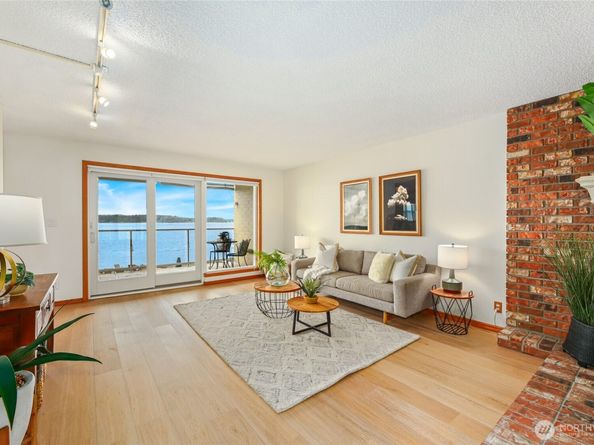 10203 47th Avenue SW A206, Seattle WA 98146