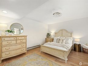 10203 47th Avenue SW A206, Seattle WA 98146
