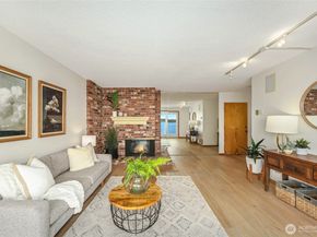 10203 47th Avenue SW A206, Seattle WA 98146