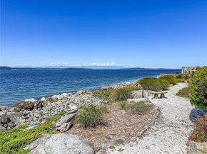 10203 47th Avenue SW A206, Seattle WA 98146