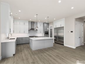 14449 133rd Place NE 6, Woodinville WA 98072