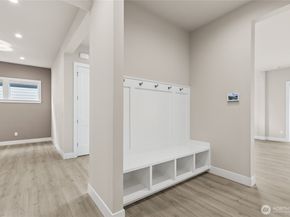 14449 133rd Place NE 6, Woodinville WA 98072