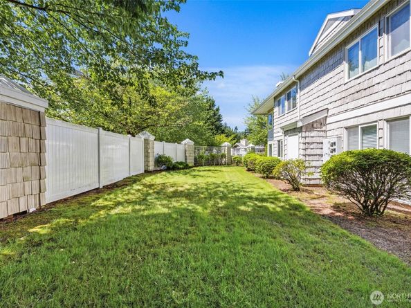 11130 SE 208th Street N101, Kent WA 98031
