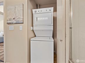 11130 SE 208th Street N101, Kent WA 98031