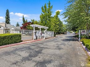 11130 SE 208th Street N101, Kent WA 98031