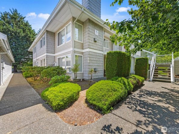 11130 SE 208th Street N101, Kent WA 98031