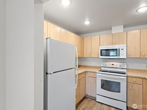 14007 NE 181st Street A102, Woodinville WA 98072