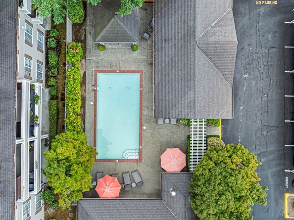 14007 NE 181st Street A102, Woodinville WA 98072