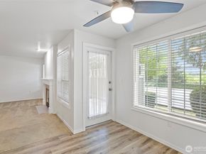 14007 NE 181st Street A102, Woodinville WA 98072