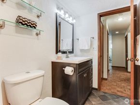 1200 6th Avenue N 6, Seattle WA 98109